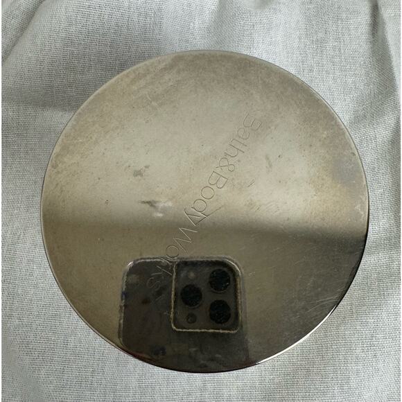 Bath & Body Works FROSTED
CRANBERRY w/ essential oils 3
Wick Jar Candle 14.5 oz - Picture 3 of 7